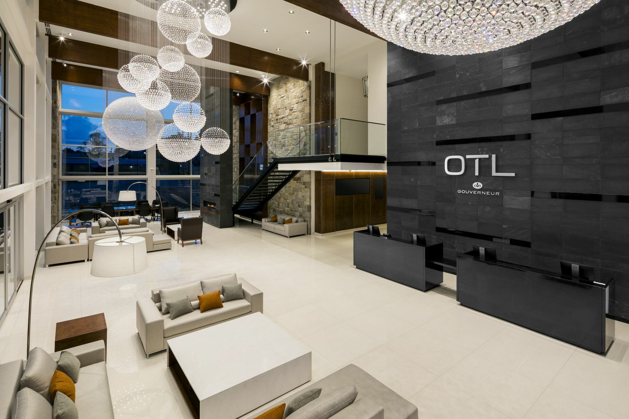 Otl Gouverneur Шербрук Екстериор снимка OTL's lobby